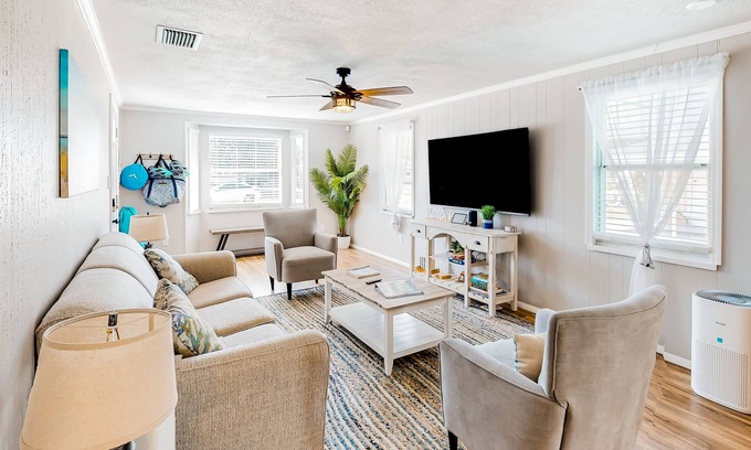 Saint Augustine Shores House | Cozy Cottage Getaway | House in St. Augustine with pool & W/D - dog-friendly