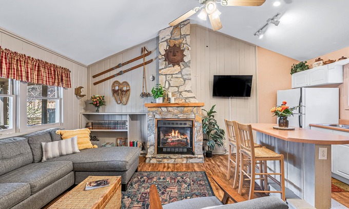 Chimney Rock Cottage | Cozy Cottage Next to Chimney Rock State Park & Lake Lure Beach