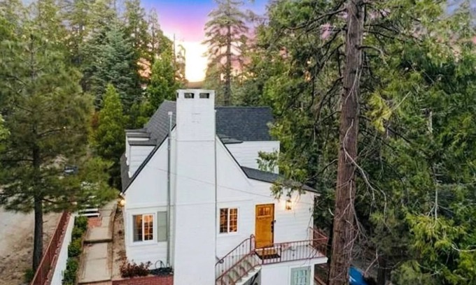 Lake Arrowhead Cottage | Cozy Cottage w/Lake Access near Village in Lake Arrowhead
