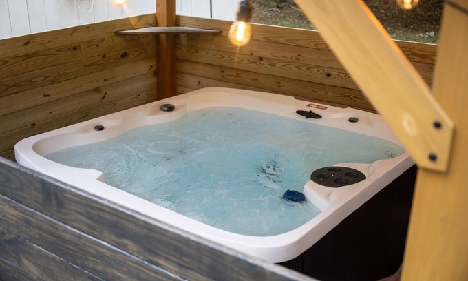 Tobyhanna Cottage | Cozy Cottage w/ Private Hot Tub & Fire Pit