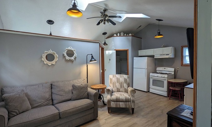 Geneva-on-the-Lake Cottage | Cozy Cottages, Barefoot Bungalow!
