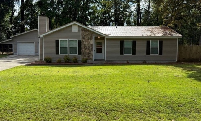 Pitt County House | Cozy Country Escape - 3 Bedroom Home