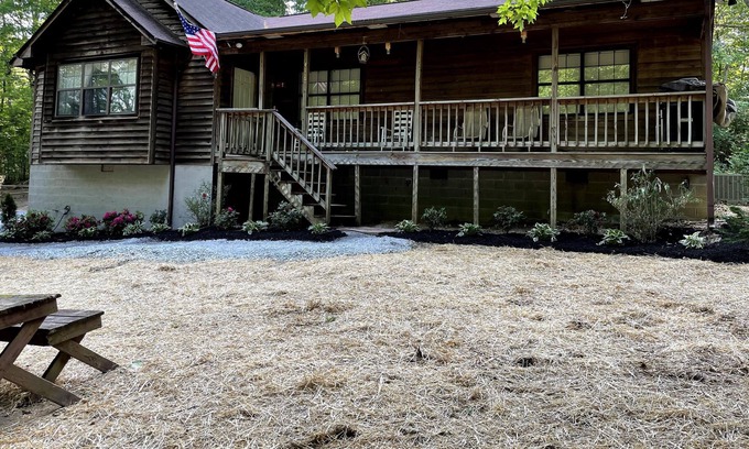 Knoxville House | Cozy, Country Livin' in Knoxville