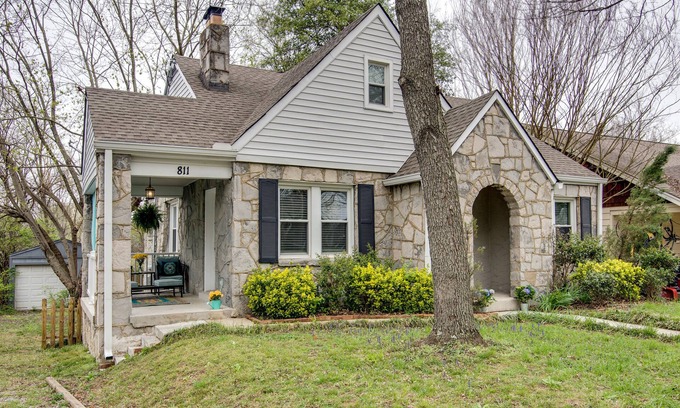 Rolling Acres Cottage | Cozy East Nashville Cottage: Walk To Restaurants, Local Hangs, 4 Mi to Downtown