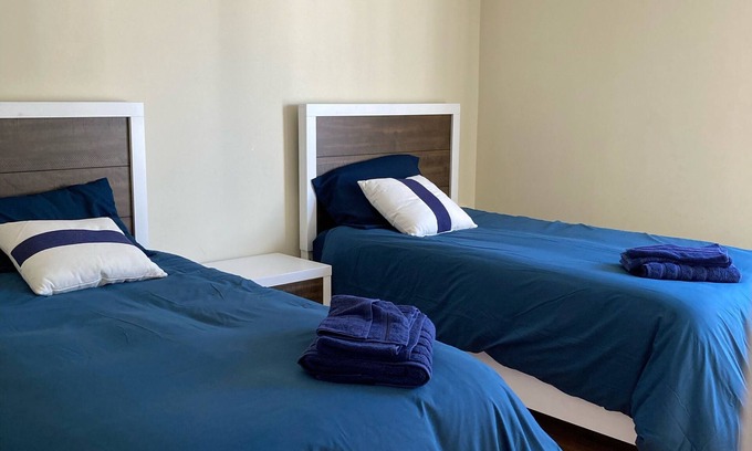Munjoy Hill Condo | Cozy, Elegant and Bright 2 bed in the East End