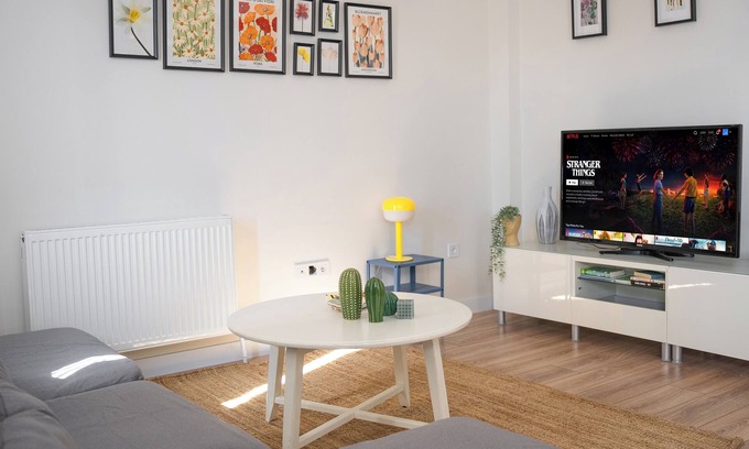 Kadikoy Apartment | Cozy flat in Kadıköy 2BR New House