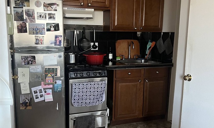 Clinton Hill House | Cozy Fort Greene Apartment--You Perfect Summer Home
