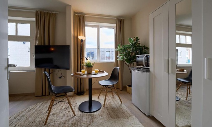 Stratum Apartment | Cozy & Fully Equipped Studio in Eindhoven 1