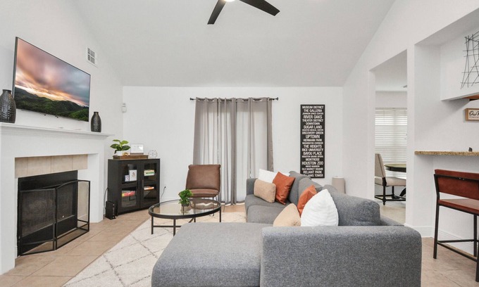 Northeast Houston House | Cozy getaway w/ king bed in the heart of Houston