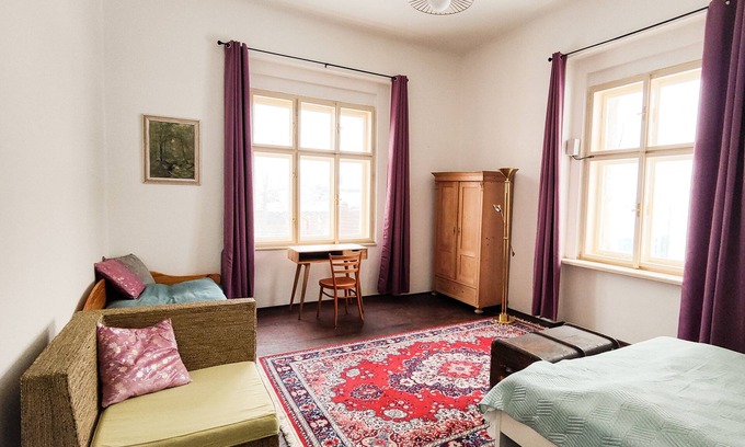 Neratovice House | Cozy guest house near Chateau