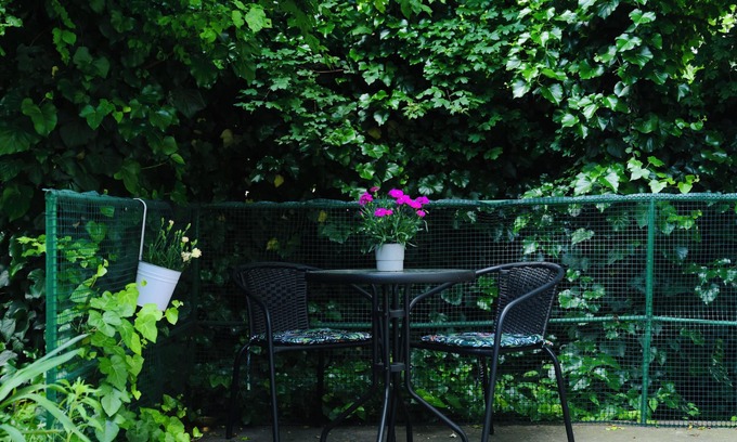 Sashegy Apartment | Cozy Hillside Home with patio – Quiet & 5 minutes from downtown!