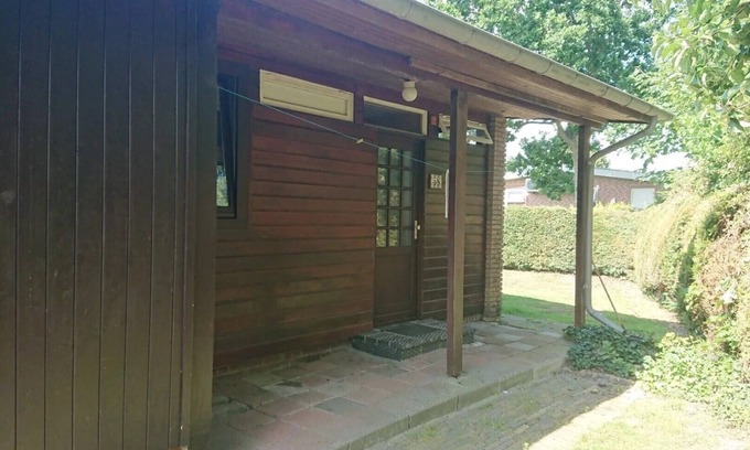 Sint Maartensvlotbrug House | Cozy holiday home in North Holland with private parking near the beach