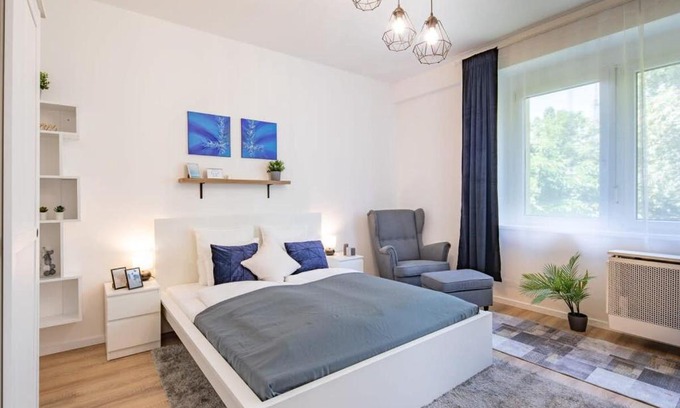 Obuda Apartment | Cozy Home - Close to River - Easy Parking