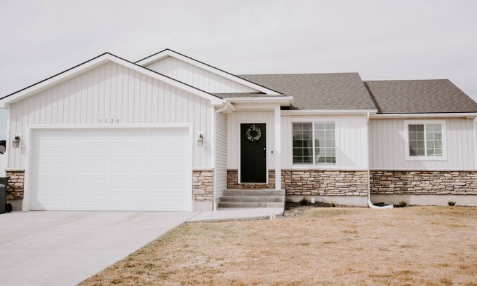 Idaho Falls House | Cozy Home IF, Yellowstone, Targhee, Kelly Canyon.