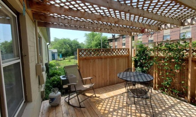 South Central Omaha House | Cozy home in historic Aksarben area. 10 minute drive to downtown.