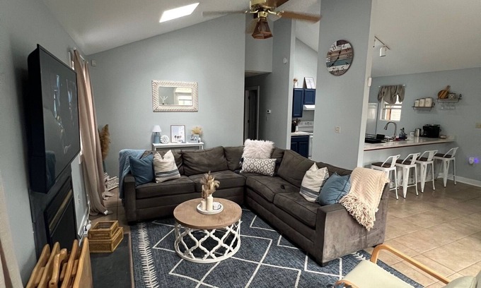 Ocean Pines House | Cozy home in Ocean Pines minutes away from beach, golf and more