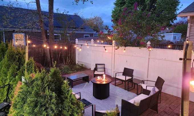 Mount Pleasant House | Cozy Home in Providence