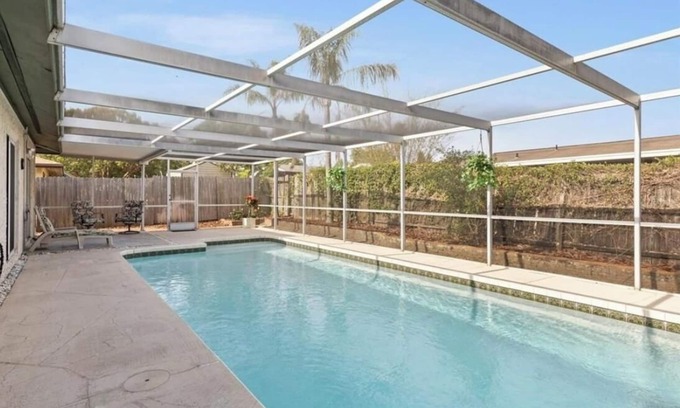 Tarpon Springs House | Cozy home near beautiful beaches with private pool.