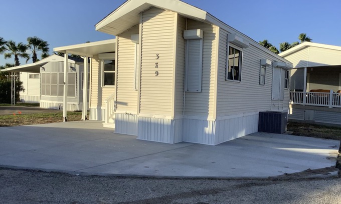 Port Isabel Cottage | Cozy Home Sunset Haven