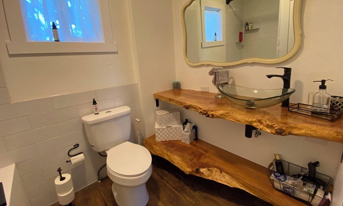 Four Corners House | Cozy home to enjoy Pacific North West! - Pet friendly!