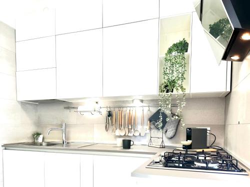 Milan Apartment | Cozy House a Few Steps from the Metro and Duomo