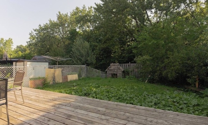 Rathwood House | Cozy House Apartment near Square 1