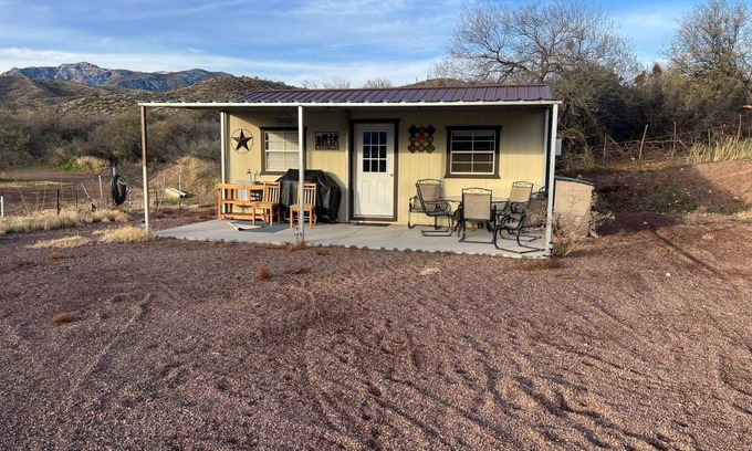 Payson House | Cozy house w/min away from outdoor adventures. Hiking, off roading & more.