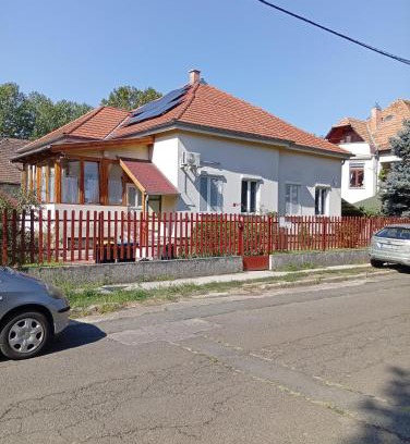 Alsorakos Apartment | Cozy House with Garden and FreeParking