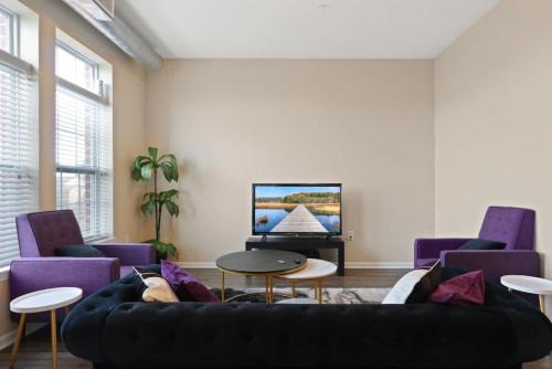 Downtown Indianapolis Apartment | Cozy Indy Get Away - Private Room - Shared