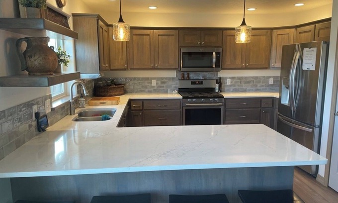 Cody House | Cozy, inviting home with great access to Yellowstone Park and Bighorn Basin area