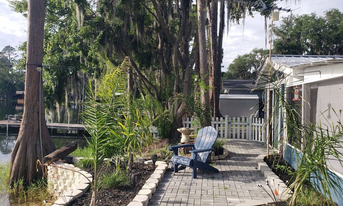 Lake Park House | Cozy Lakeside RV awaits