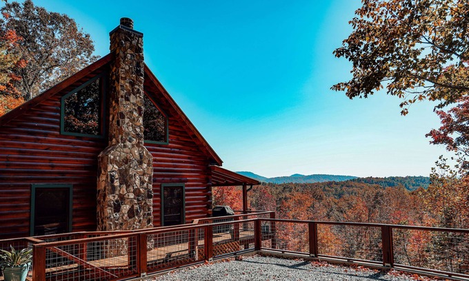 Morganton Cabin | COZY LANE CABIN /Sleeps 9 /Mountain View/Hot Tub/ Game Room / Fire place/