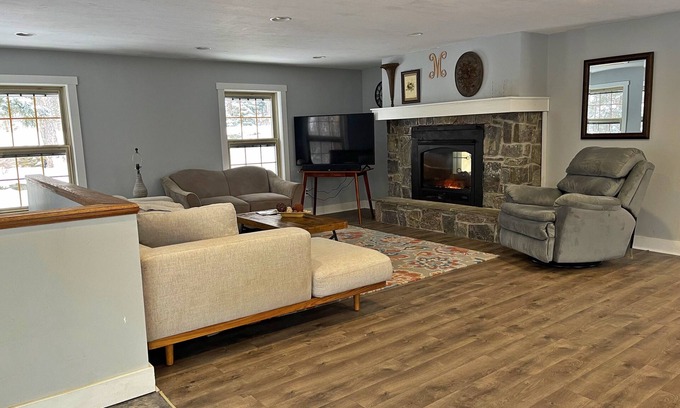West Dover House | Cozy & Large Only 8 minutes from Mount Snow-48 Buckboard Dr W. Dover VT