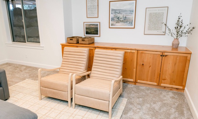 American Fork House | Cozy Luxe Retreat w/Theater, Near AF Canyon & Temple