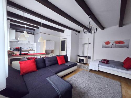 Magdolna negyed Apartment | Cozy Nest Hideaway near Grand Boulevard bus line 9
