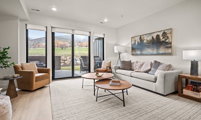 Wolf Creek Condo | Cozy Nest Pt C102 | Powder Mtn Ski & Snowboard Fun