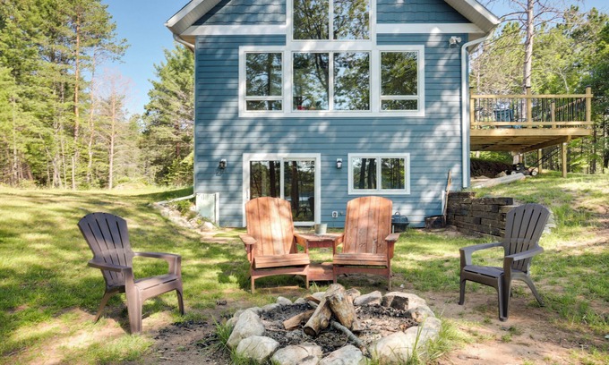 Eagle River Cabin | Cozy Northwoods Cabin w/Private Lake Access