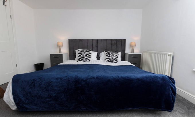Nottingham House | Cozy Nottingham Retreat Entire Home with 4 Bedroom