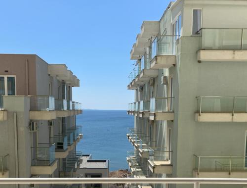 Shengjin Apartment | Cozy One Bedroom Apartment with Sea View at Shengjin