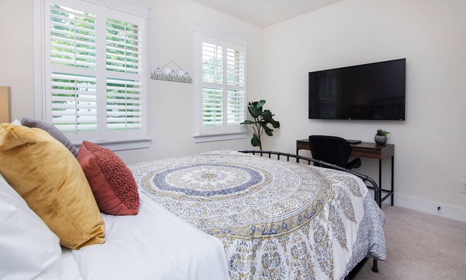 Moores Chapel House | Cozy quiet spacious. Close to airport