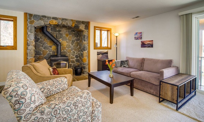 Reno Apartment | Cozy Reno Vacation Rental ~ 9 Mi to Mt Rose!