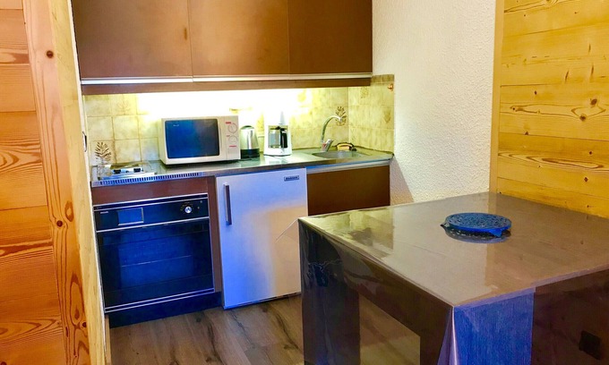 Correncon-en-Vercors Apartment | Cozy renovated studio at the foot of Corrençon slopes