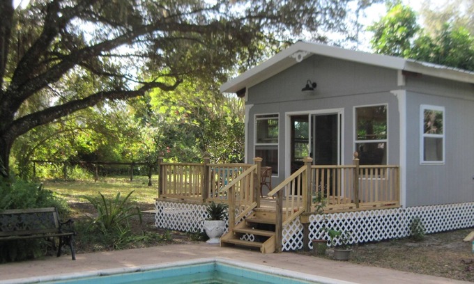 Buckingham Cottage | Cozy river retreat on the Orange river Buckingham FL. w/pool and Kayaks!