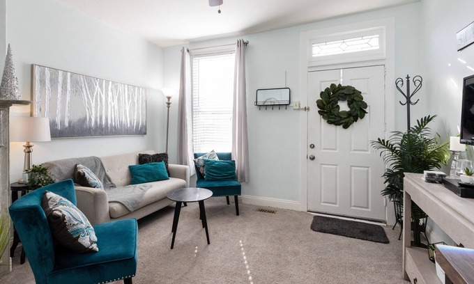 Frederick House | Cozy rowhome close to everything in downtown Frederick!