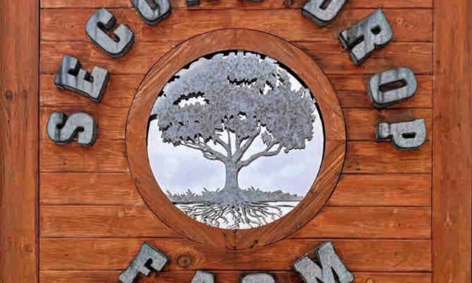 Lanesborough Apartment | Cozy Rustic Apt in 18th c Berkshire Farmhouse