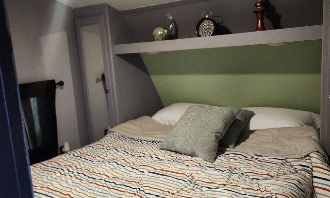 Moss Bluff House | Cozy RV in Tranquil Westlake with WiFi, AC