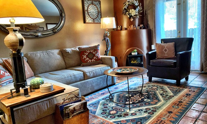 Santa Fe Condo | Cozy Santa Fe Southwestern Retreat