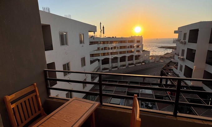 Sakkala Apartment | Cozy Sea-View Studio in Hurghada – Steps from Beach, Close to Airport & Transit