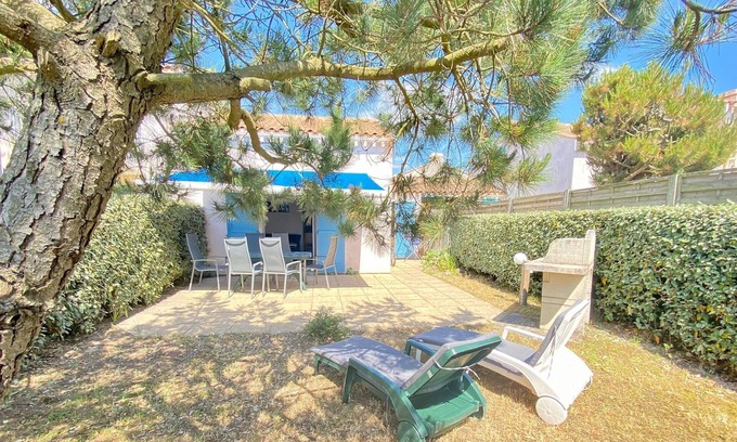 Bretignolles-sur-Mer House | Cozy Seaside Home: Pool, Tennis, Beach 300m, South/West Terrace, Private Parking