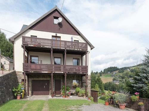 Rittersgrun Apartment | Cozy Ski Base with Garden, cleaning included